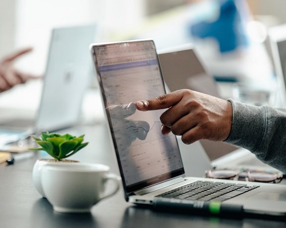 Increase Business User versatility & reduce IT support dependency